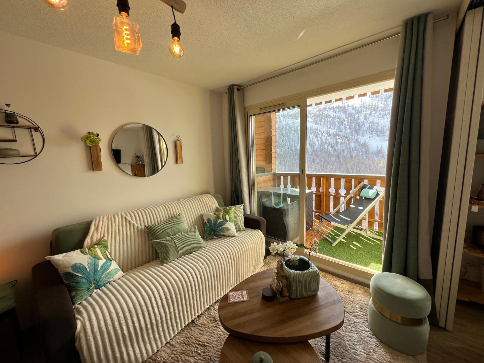 Centre Station Luxueux 2 Pieces, Vue Panoramique Plein Sud, Terrasse, Parking Prestations Haut De Gamme, Spa, Piscine, Jacuzzi, Hammam
