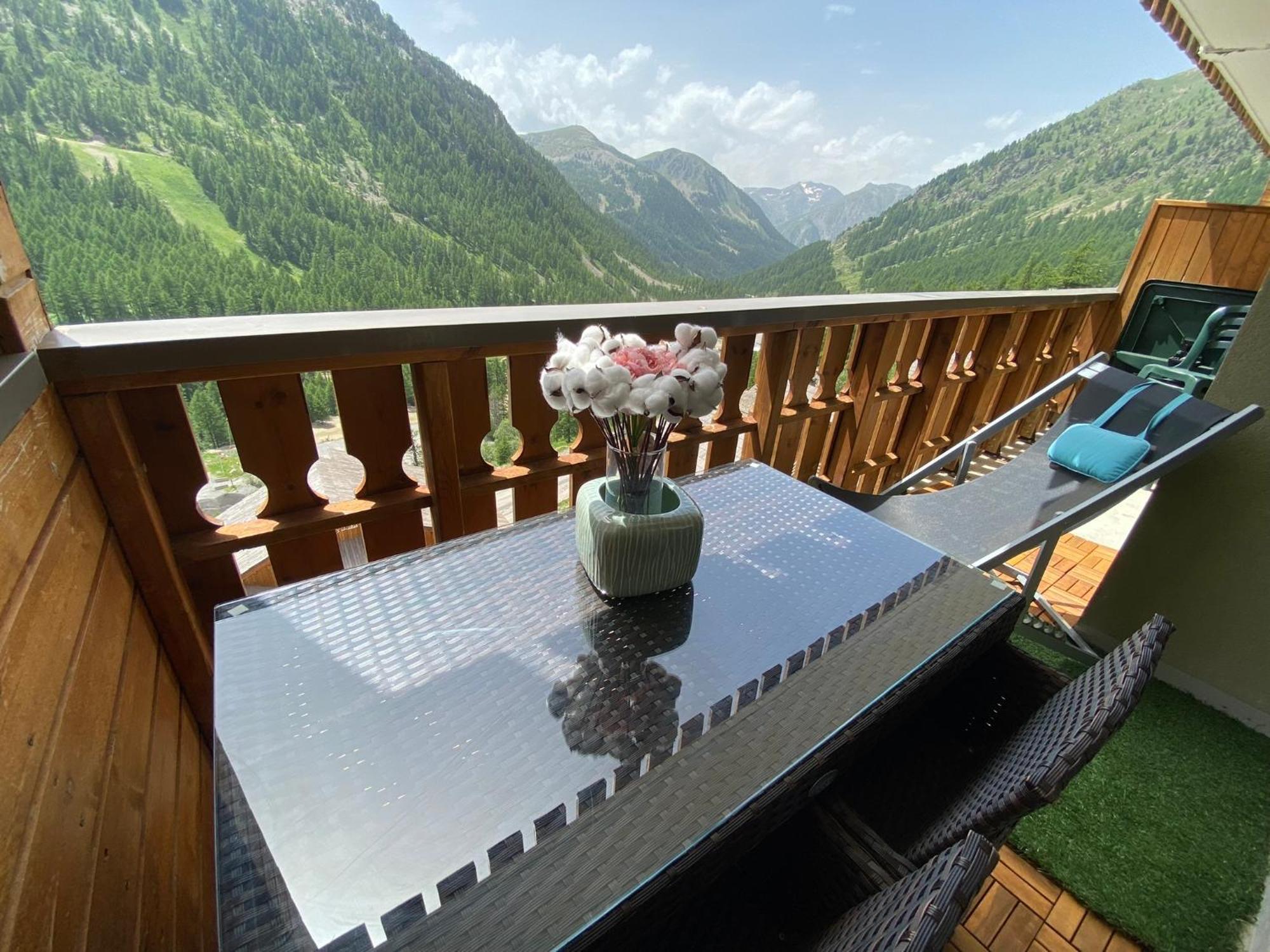 Centre Station Luxueux 2 Pieces, Vue Panoramique Plein Sud, Terrasse, Parking Prestations Haut De Gamme, Spa, Piscine, Jacuzzi, Hammam * Isola