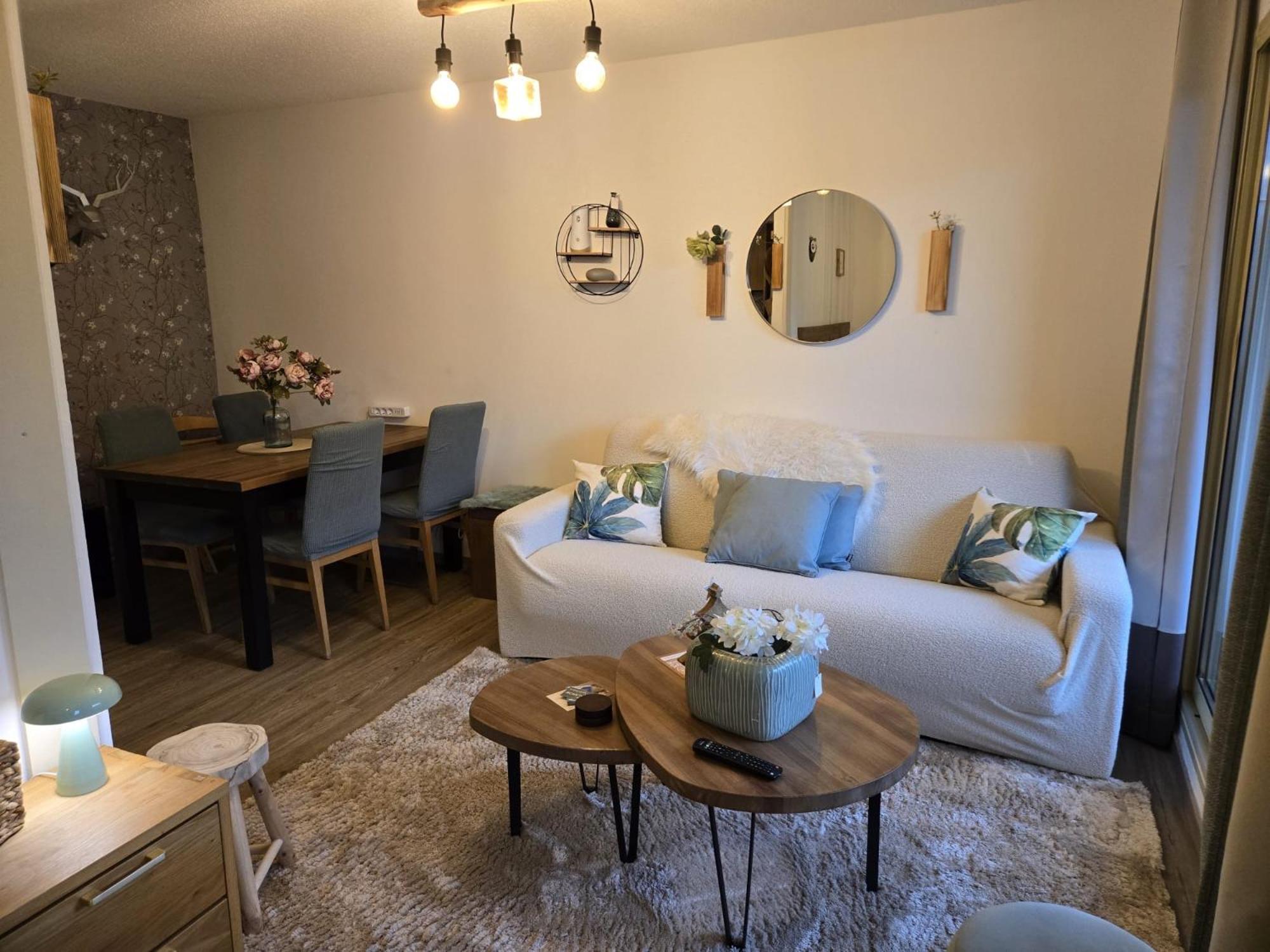 Apartamento Centre Station Luxueux 2 Pieces, Vue Panoramique Plein Sud, Terrasse, Parking Prestations De Gamme Isola